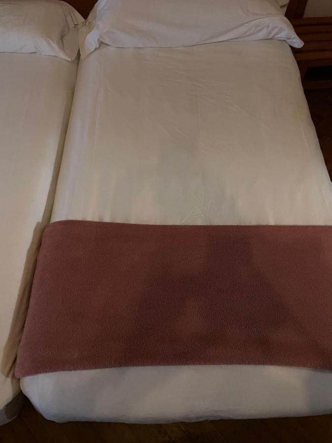 Albergue Hostal Sao Telmo 图伊 外观 照片
