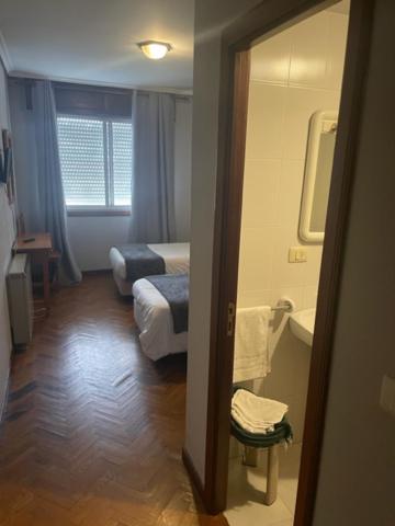 Albergue Hostal Sao Telmo 图伊 外观 照片